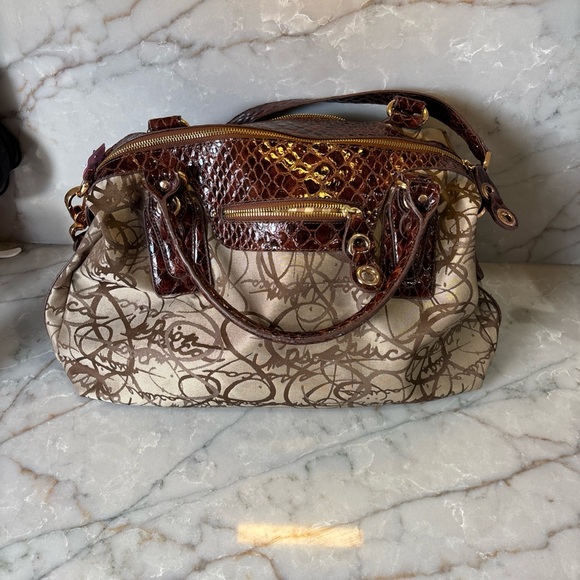 Jessica Simpson Women's large shoulder  Bag - Picture 1 of 6